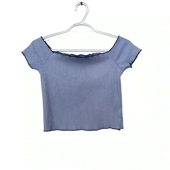 Primark, pale blue crop top with navy blue accent, off the shoulder style - Picture 2 of 7